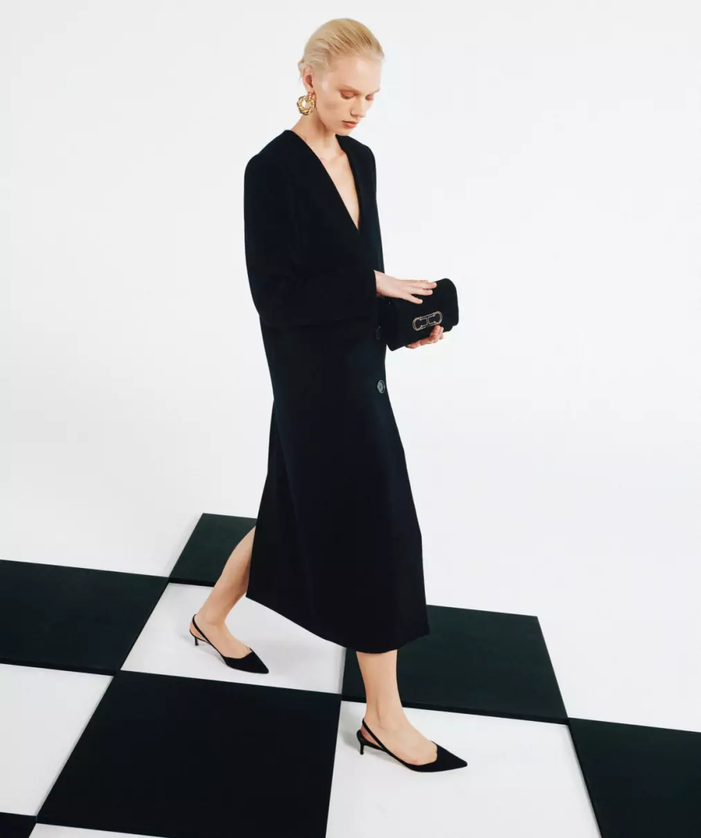 华伦天奴气垫不同颜色盒子的区别(8)