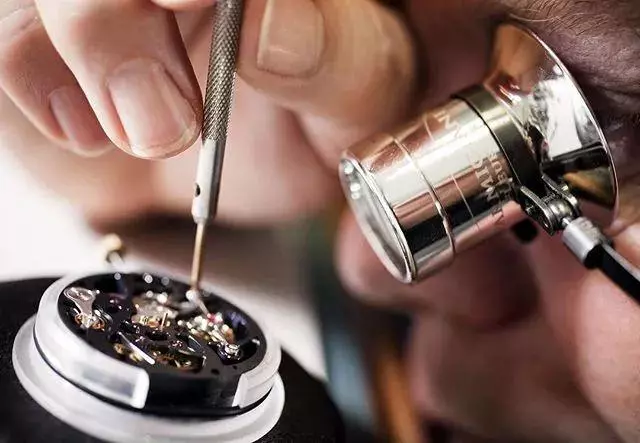 浪琴手表多久保养一次(8)