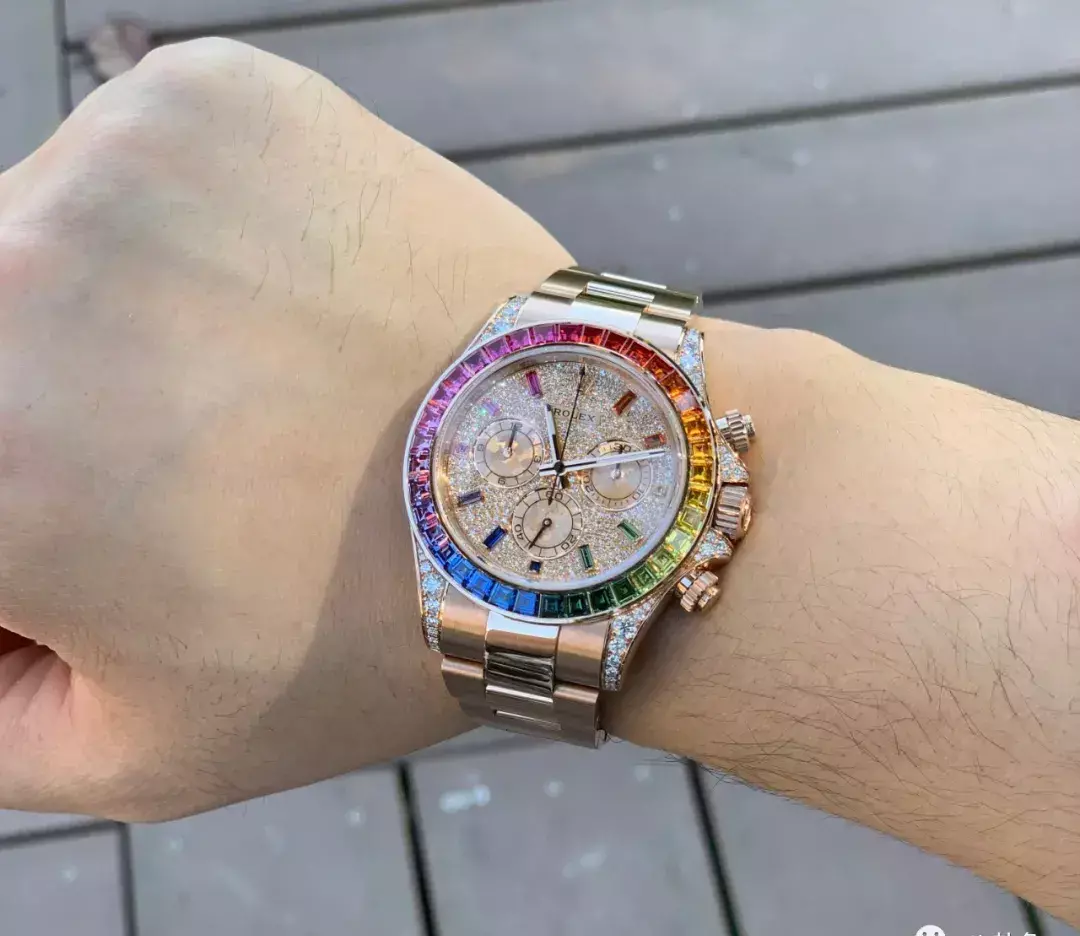 江诗丹顿纵横四海7900v保值吗(16)