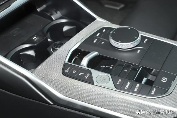 宝马4系轿跑车双门哪个颜色大气.