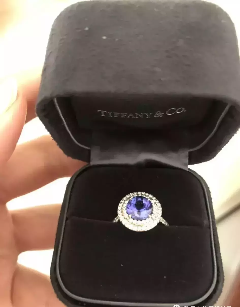 卡地亚白金满钻手镯价格(10)