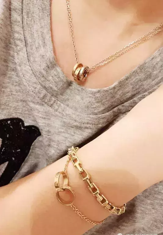 卡地亚白金满钻手镯价格(21)