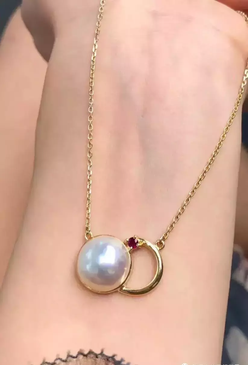 卡地亚白金满钻手镯价格(52)