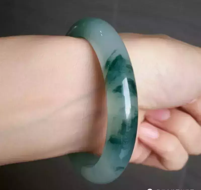 卡地亚白金满钻手镯价格(66)