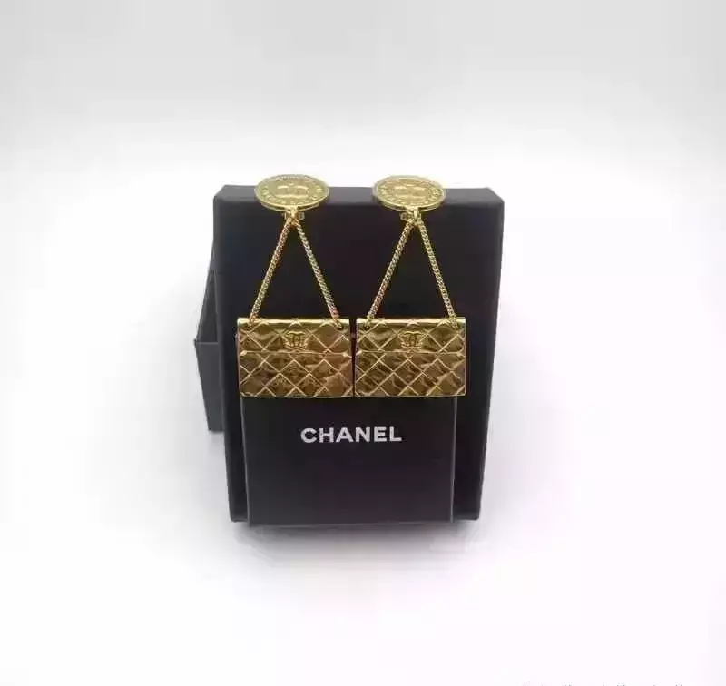 卡地亚白金满钻手镯价格(71)