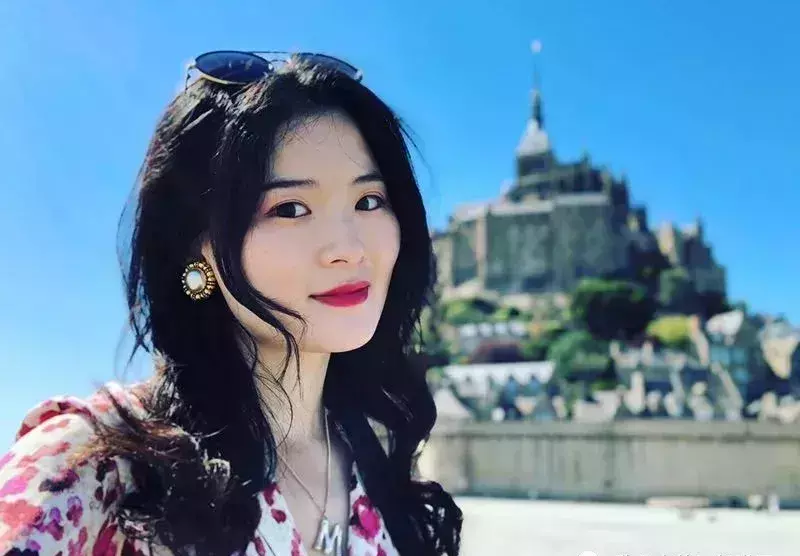 卡地亚白金满钻手镯价格(72)