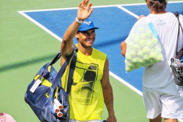 威尔逊包包是品牌包吗