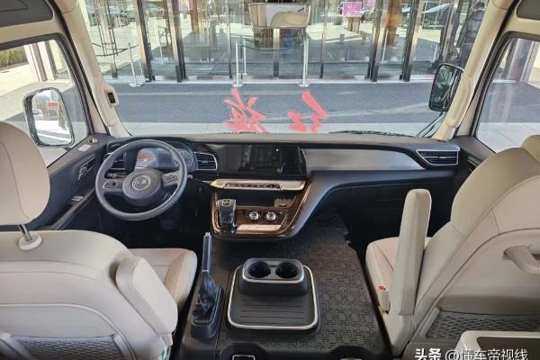 丰田17座考斯特价格.