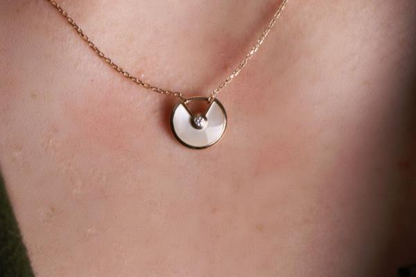 护身符项链是什么牌子