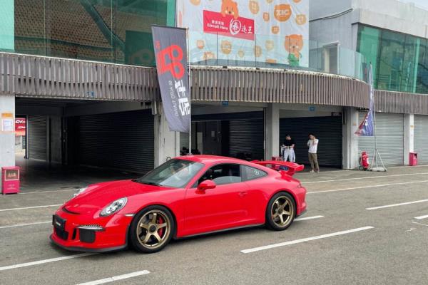 哪款宝马看着跟老爷车一样的跑车